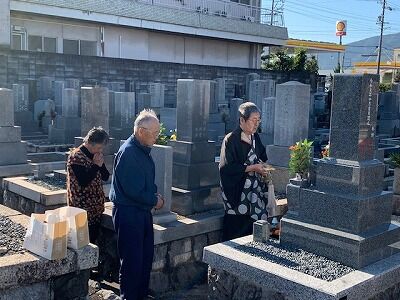 高田墓地にてお墓開き