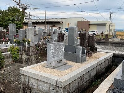 お墓の防草施工