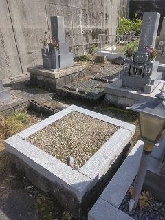 墓石工事はじめます　