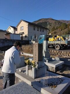 お墓の移設工事　（南濃町）