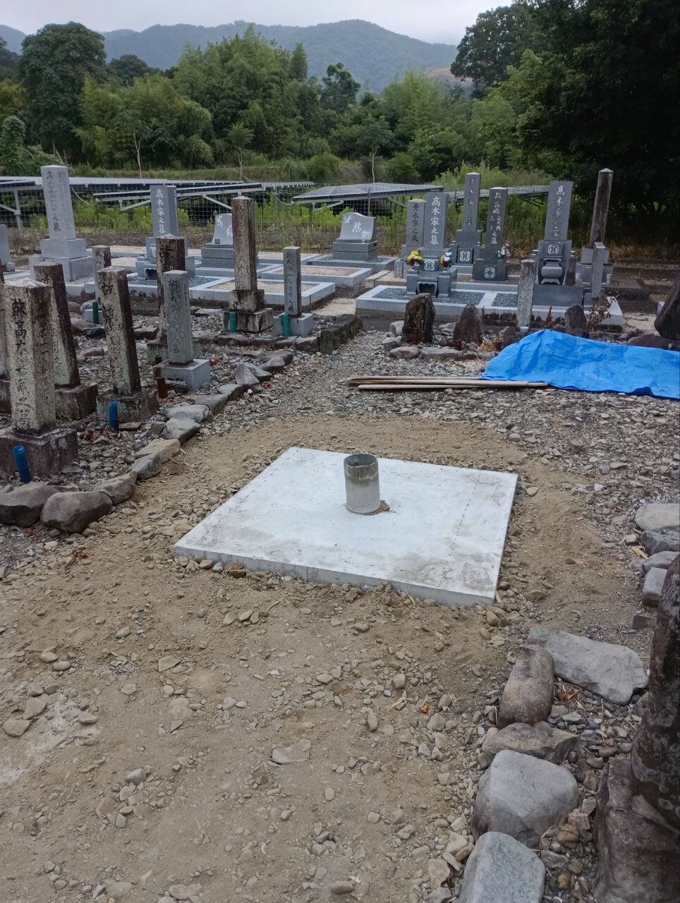 ②石碑の移設再建工事