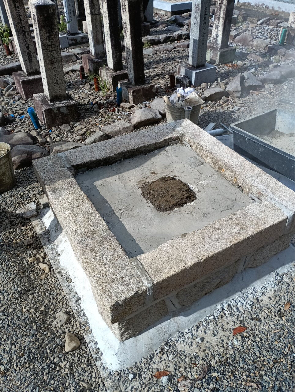 ③石碑の移設再建工事