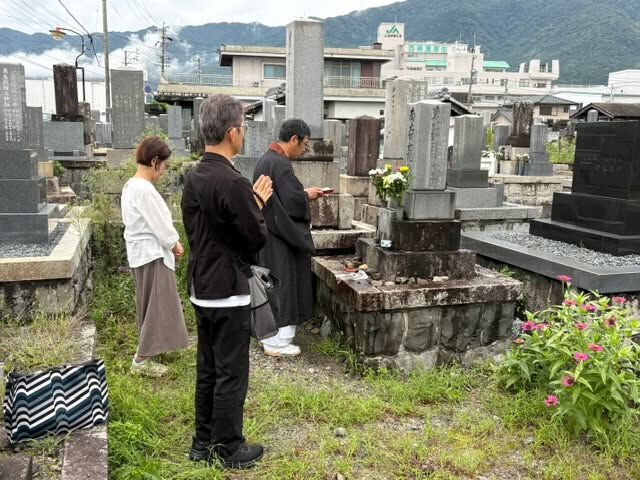 高田墓地の撤去作業を行いました
