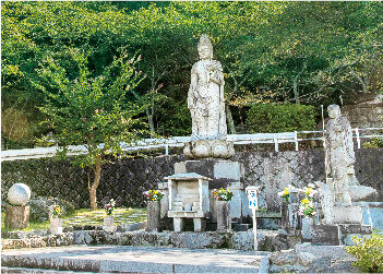 樹木葬「月影の郷」